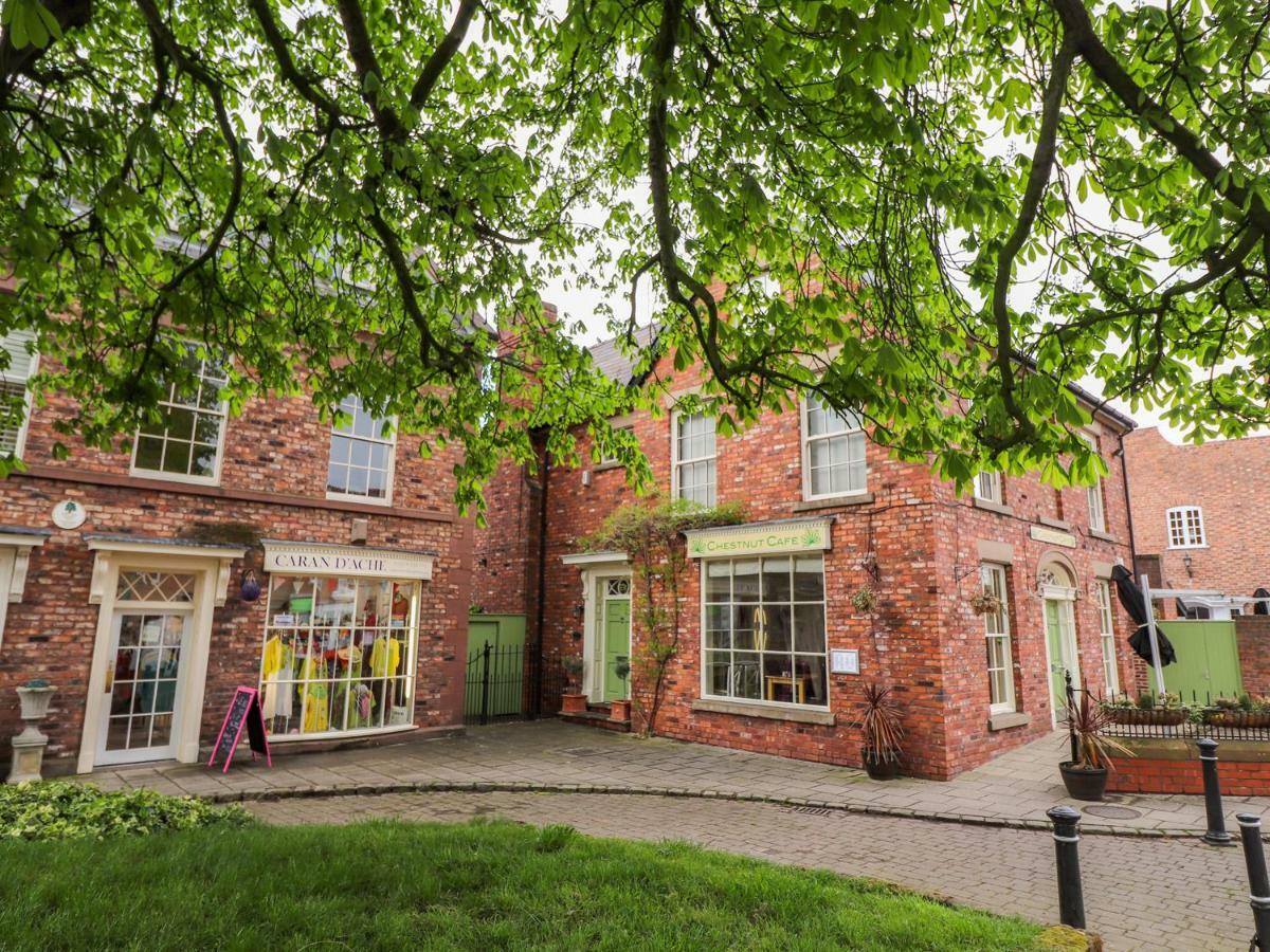 Villa Peckers Retreat Tarporley Exterior foto